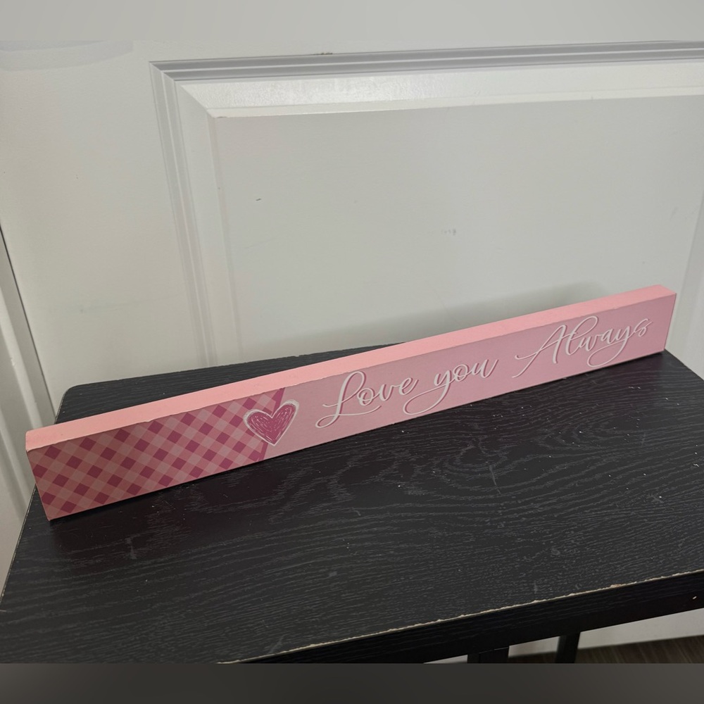 Pink table decor